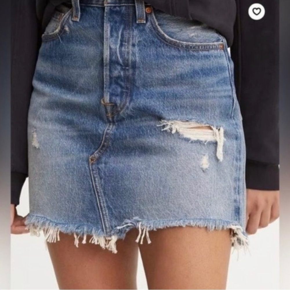 NWT NEW Levi's High Rise Deconstructed Dark Denim Mini Skirt Sz 26
